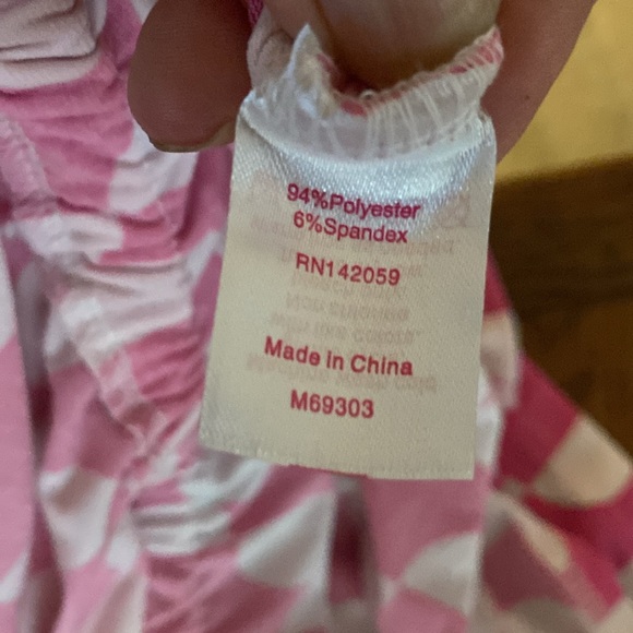 Romper, adorable for anytime, anywhere. Throw it on and you are good to go!! - Picture 8 of 9